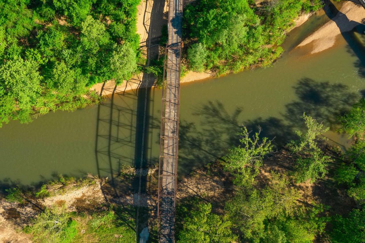 Meramec River Resort Cuba エクステリア 写真